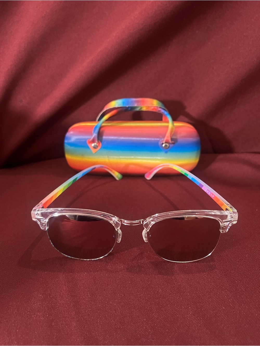 Zenni adults Rainbow Frame Sunglasses with Matching Case
